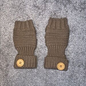 Brown Knit Fingerless Gloves with Button